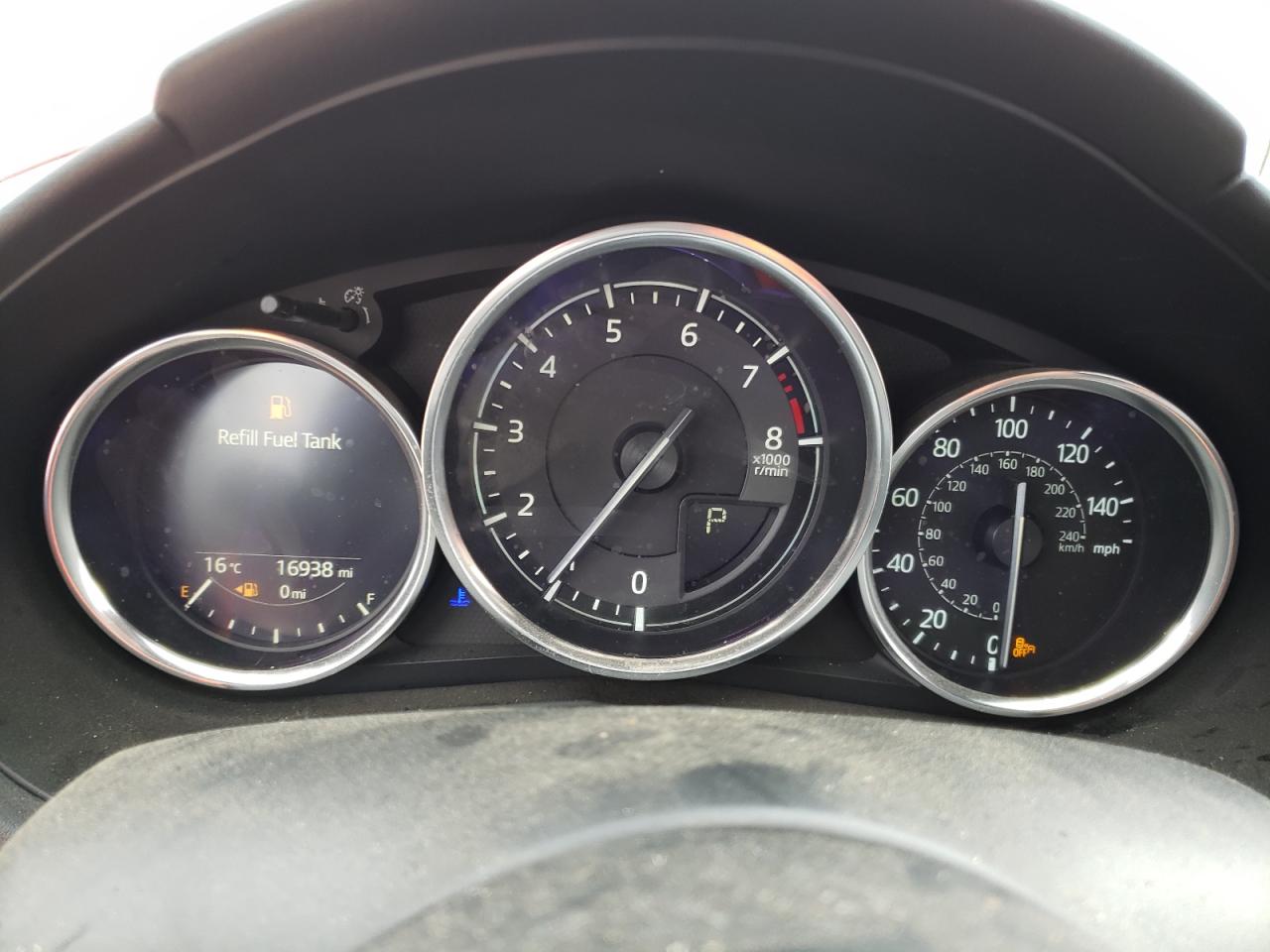 Photo 8 from auction – 2021 MAZDA MX-5 MIATA with VIN JM1NDAM77M0455361