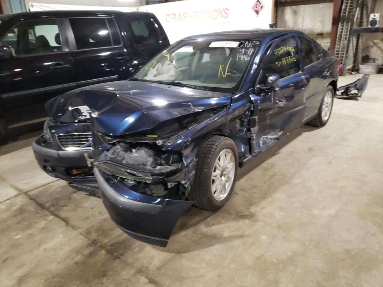 Photo 2 from auction – 2004 VOLVO S60 2.5T with VIN YV1RS59V042341416