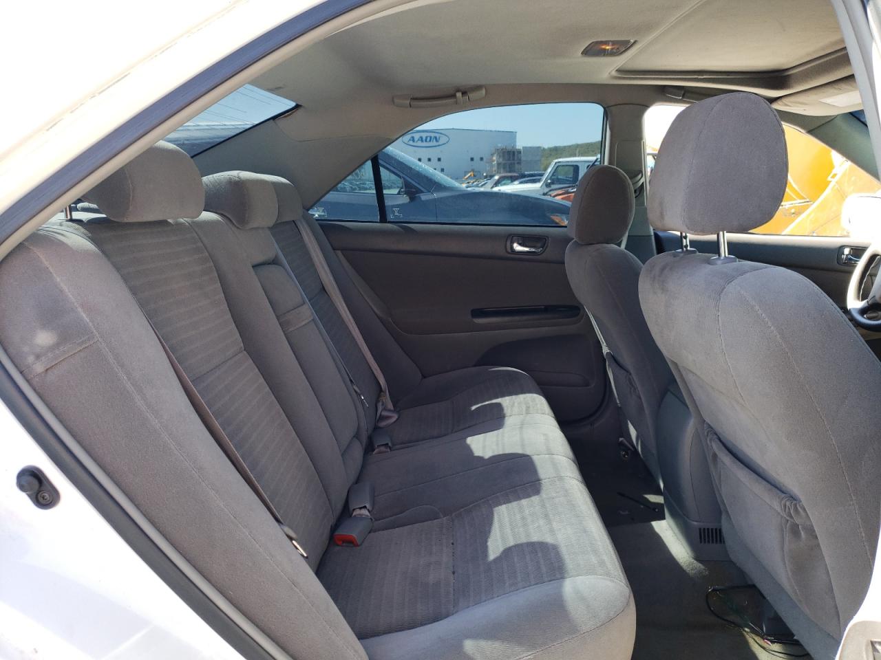 Photo 6 from auction – 2006 TOYOTA CAMRY LE with VIN 4T1BE32K56U741056