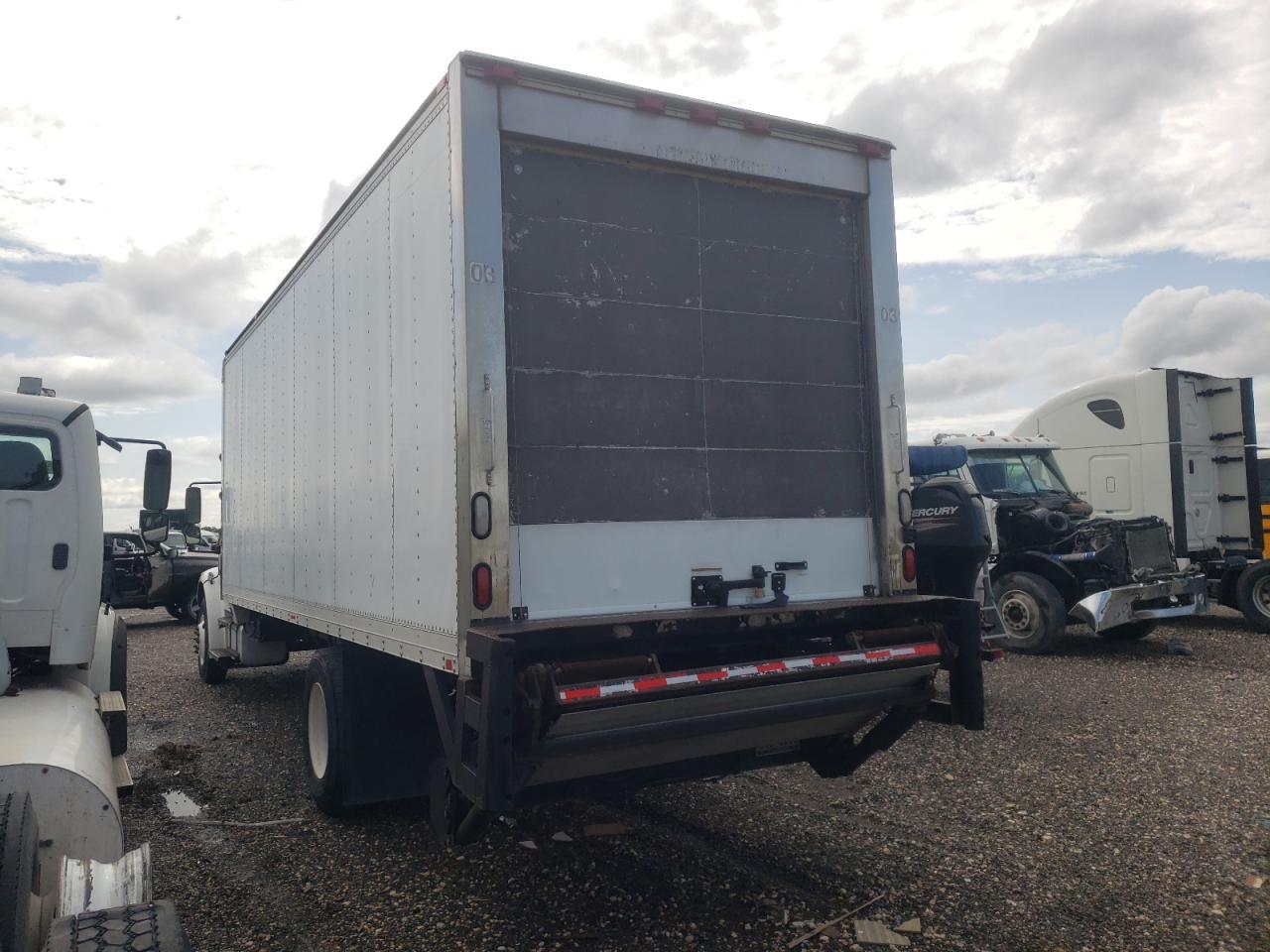Photo 3 from auction – 2006 FREIGHTLINER M2 106 MED with VIN 1FVACWDC06HW74974