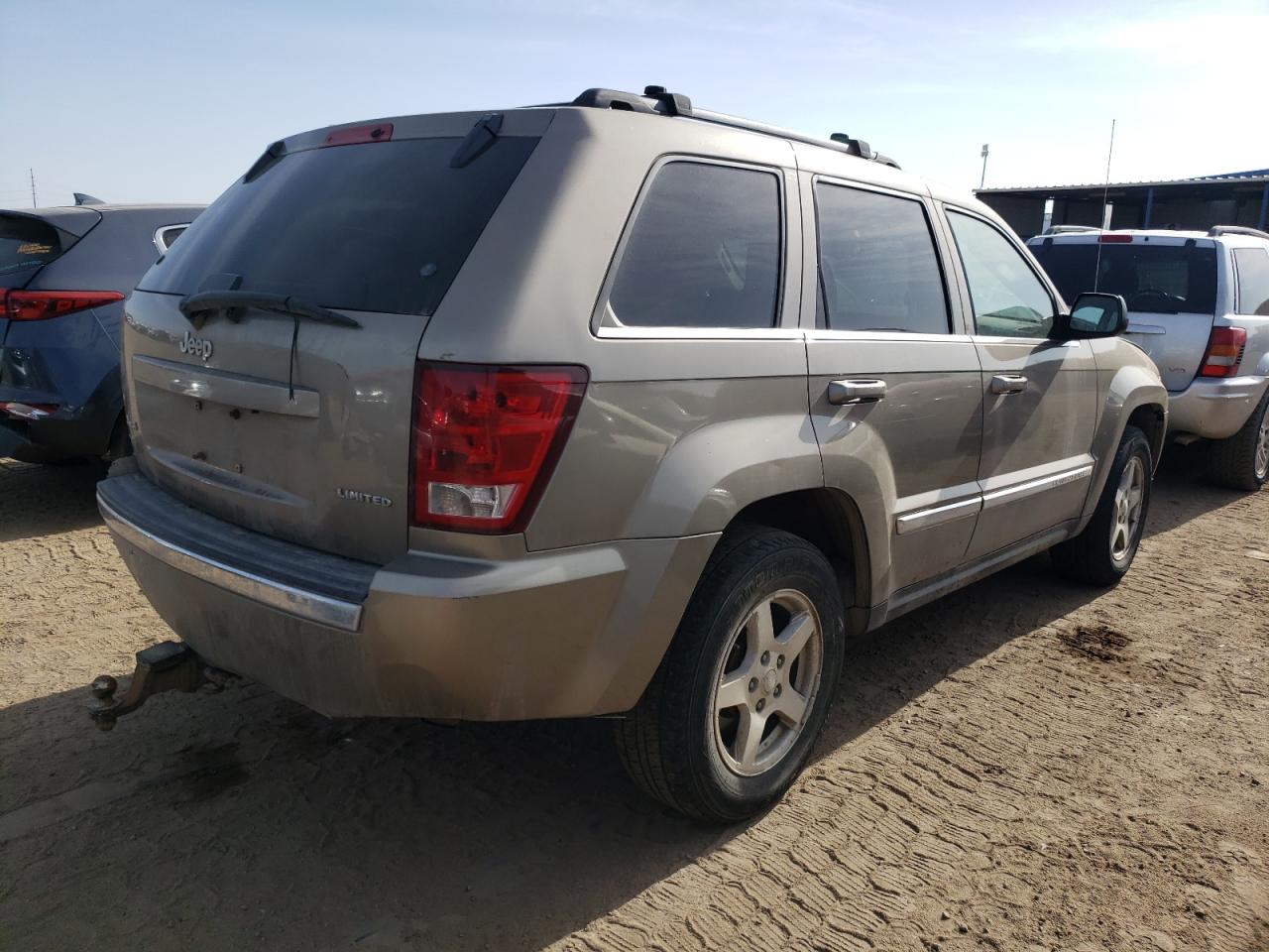 Photo 4 from auction – 2005 JEEP GRAND CHER with VIN 1J4HR58NX5C549128