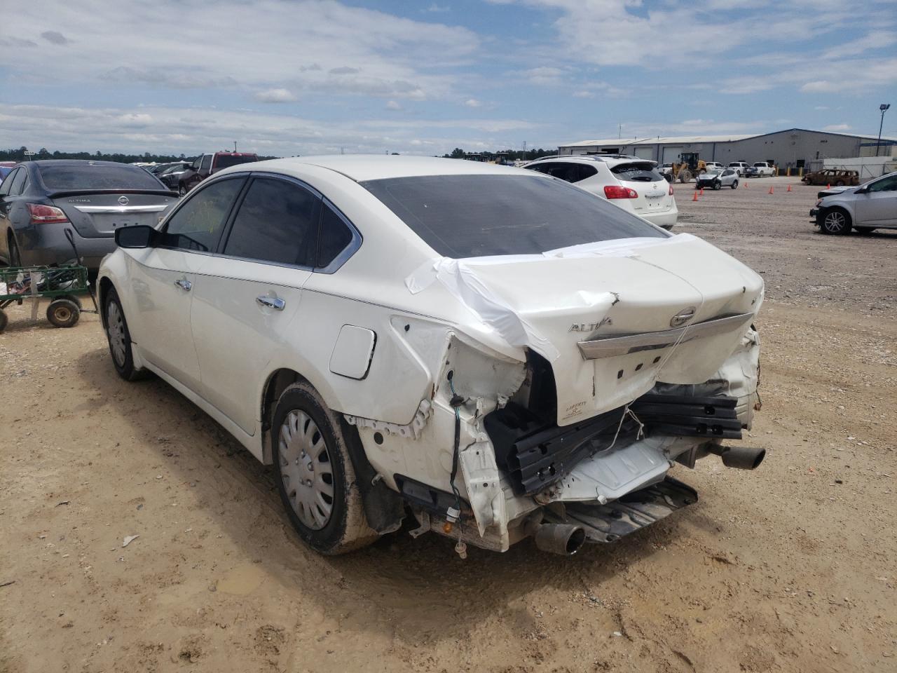 Photo 3 from auction – 2015 NISSAN ALTIMA 2.5 with VIN 1N4AL3AP6FC592994