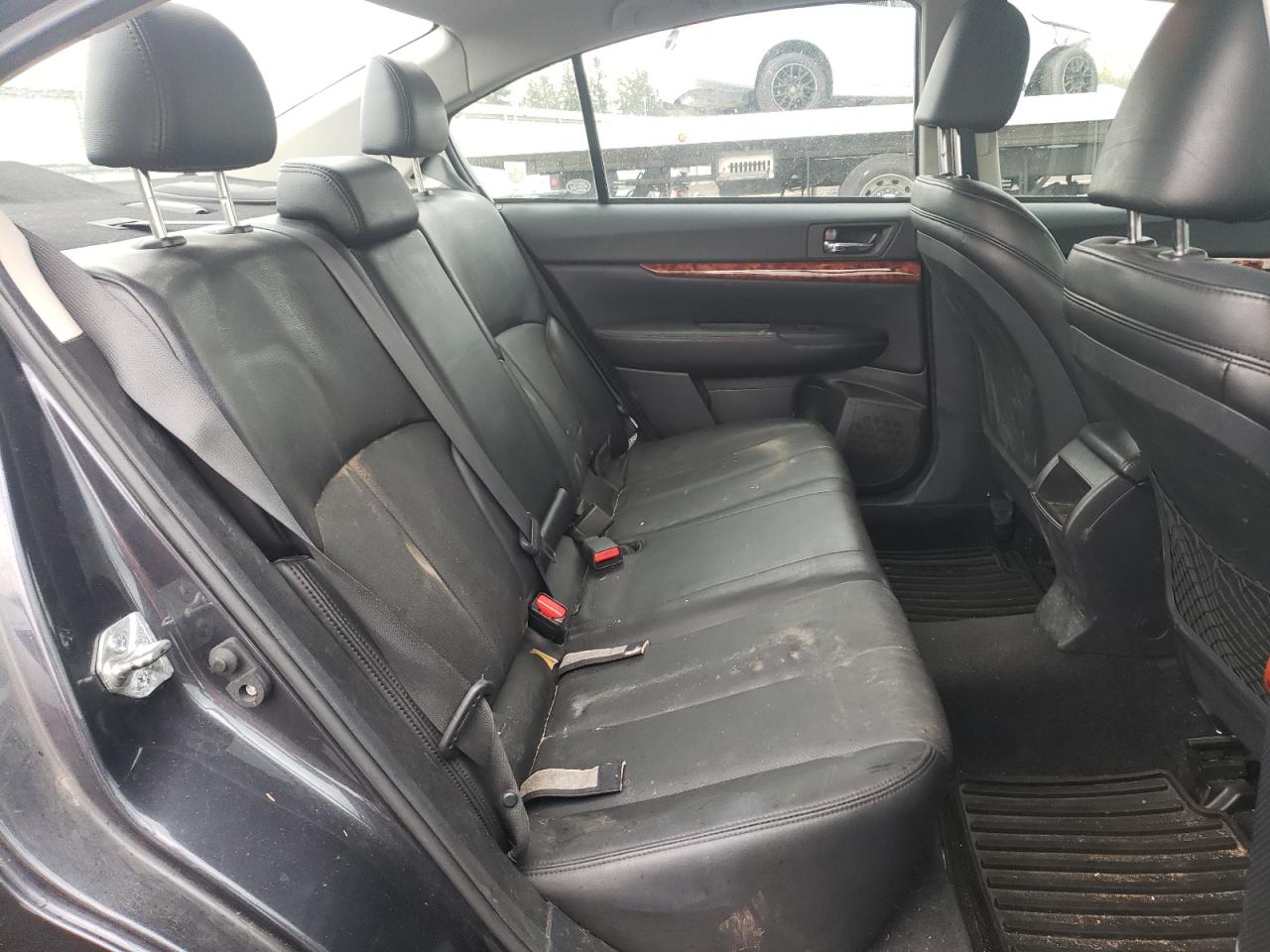 Photo 6 from auction – 2010 SUBARU LEGACY 2.5 with VIN 4S3BMBK69A3227889