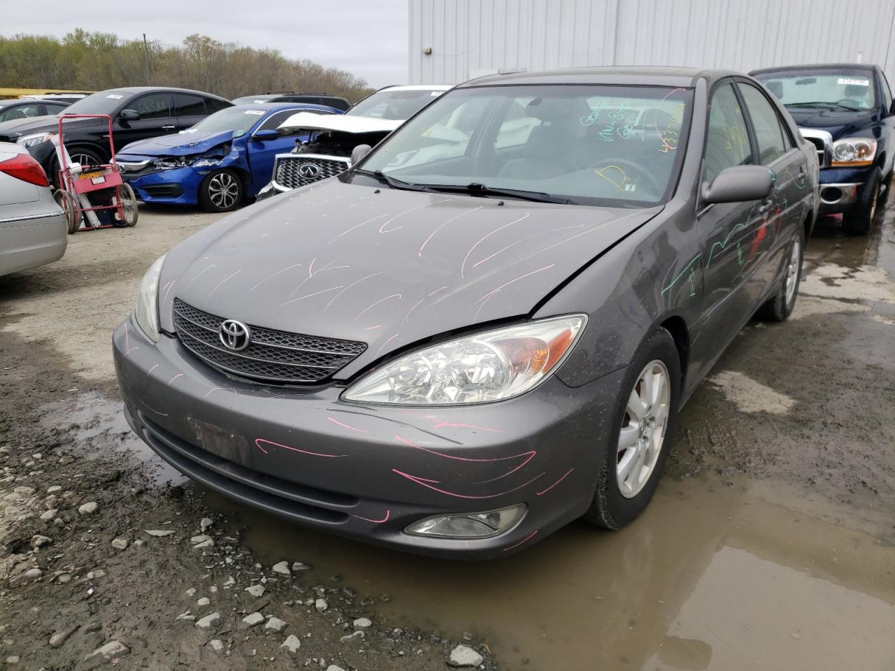 Photo 2 from auction – 2003 TOYOTA CAMRY LE with VIN 4T1BF30KX3U563480