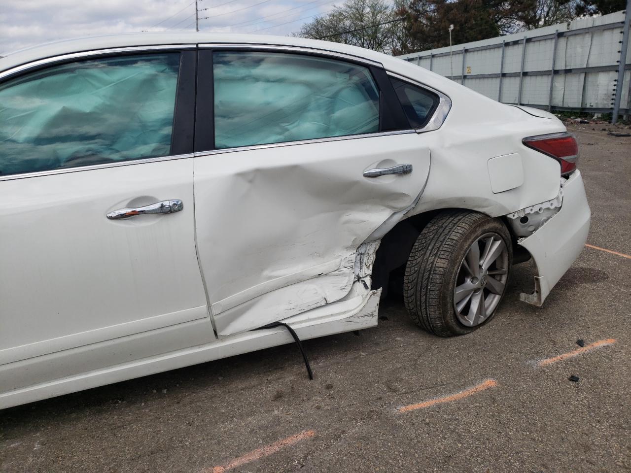 Photo 9 from auction – 2015 NISSAN ALTIMA 2.5 with VIN 1N4AL3AP1FC442968
