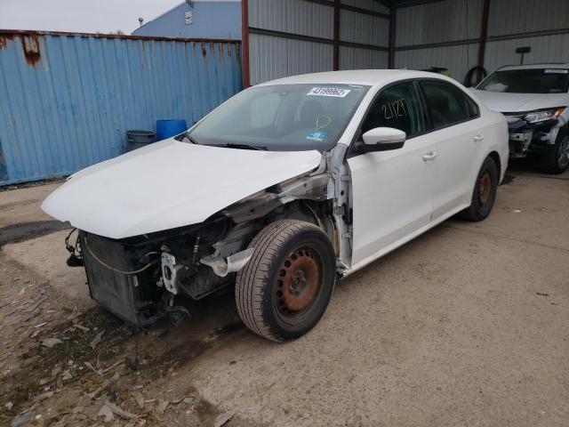 Photo 2 from auction – 2014 VOLKSWAGEN PASSAT S with VIN 1VWAP7A37EC026485