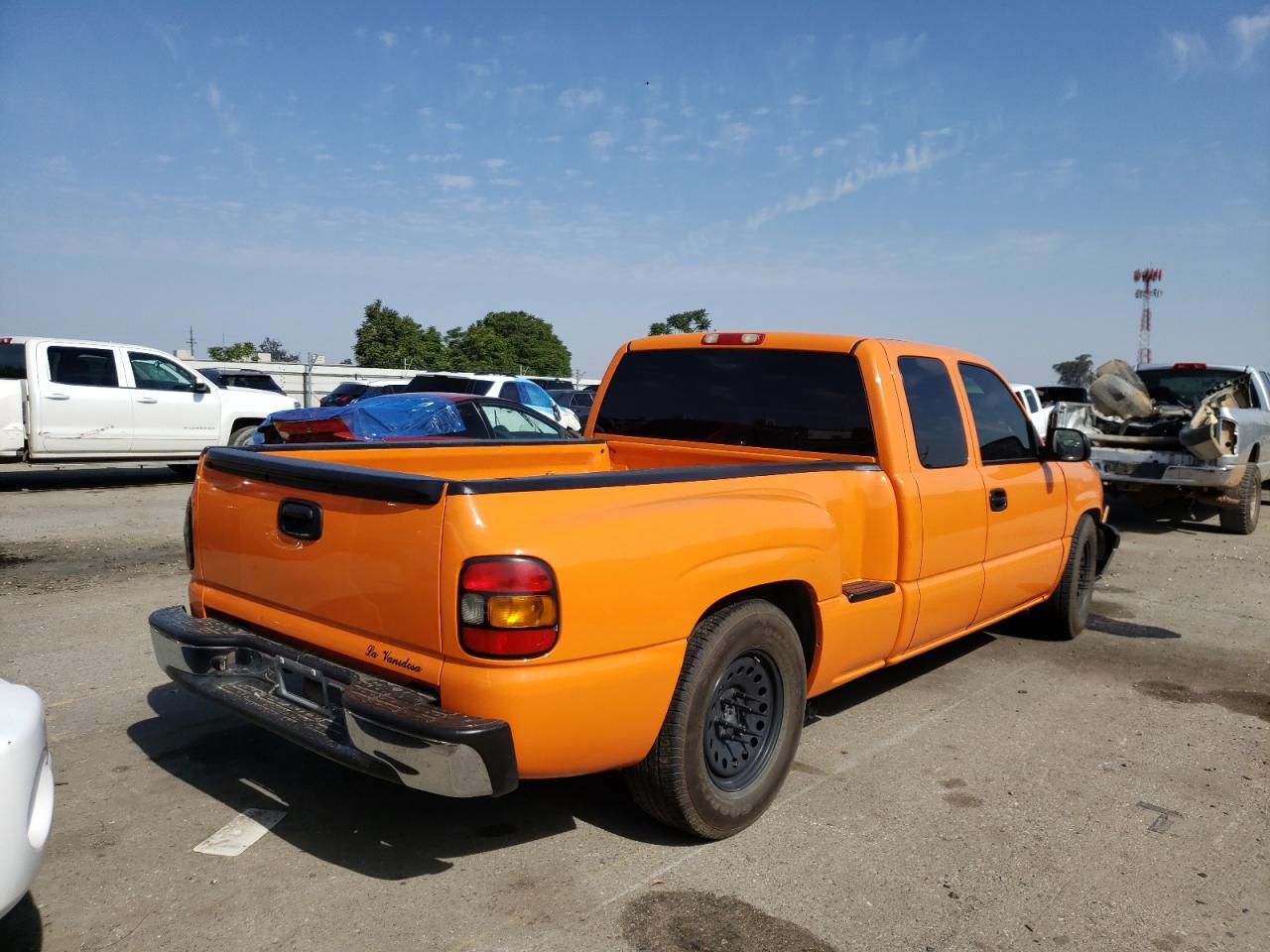 Photo 4 from auction – 2004 CHEVROLET SILVERADO with VIN 1GCEC19V54Z246187