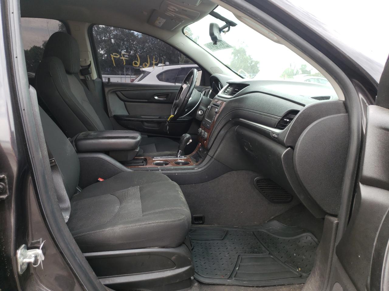 Photo 5 from auction – 2013 CHEVROLET TRAVERSE L with VIN 1GNKRGKD2DJ245607