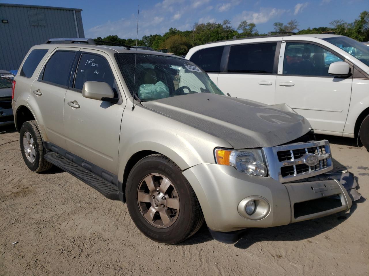 Photo 13 from auction – 2012 FORD ESCAPE LIM with VIN 1FMCU0E7XCKA71914