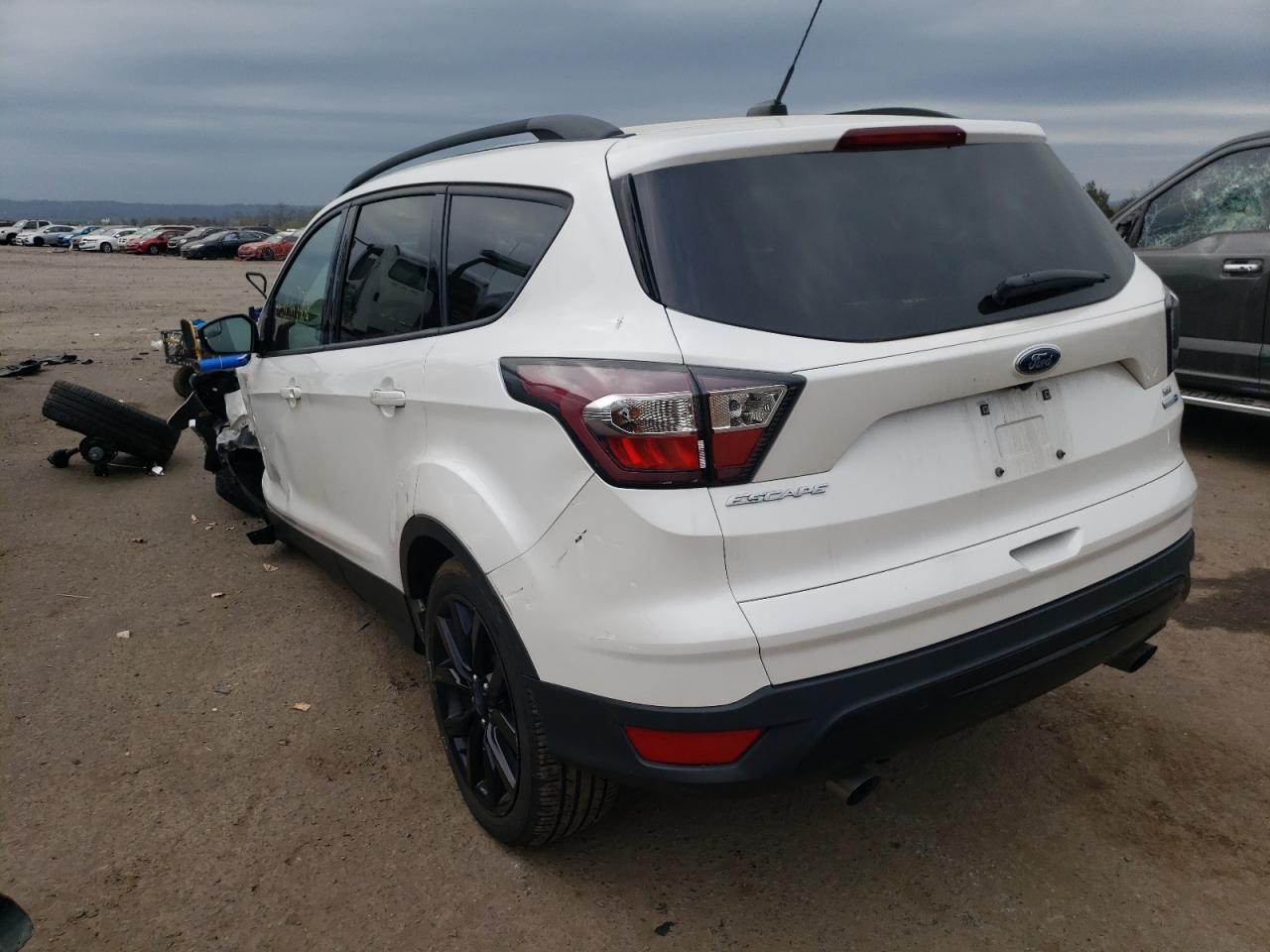 Photo 3 from auction – 2017 FORD ESCAPE SE with VIN 1FMCU9G9XHUA76335
