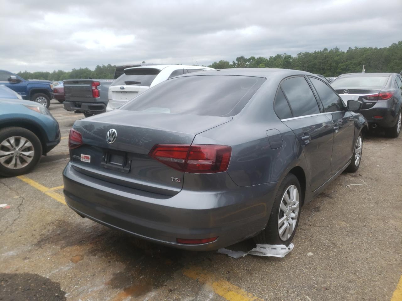 Photo 4 from auction – 2017 VOLKSWAGEN JETTA S with VIN 3VW2B7AJ4HM292163