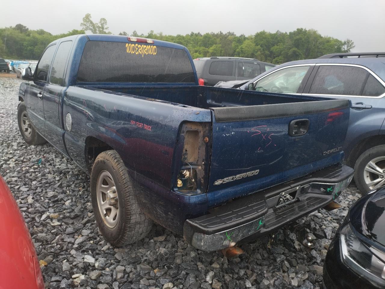 Photo 3 from auction – 2001 CHEVROLET SILVERADO with VIN 2GCEC19V811357014