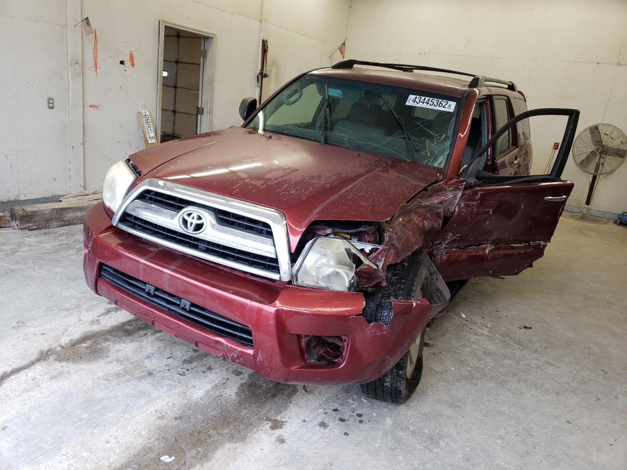 Photo 2 from auction – 2008 TOYOTA 4RUNNER SR with VIN JTEZU14R288092554