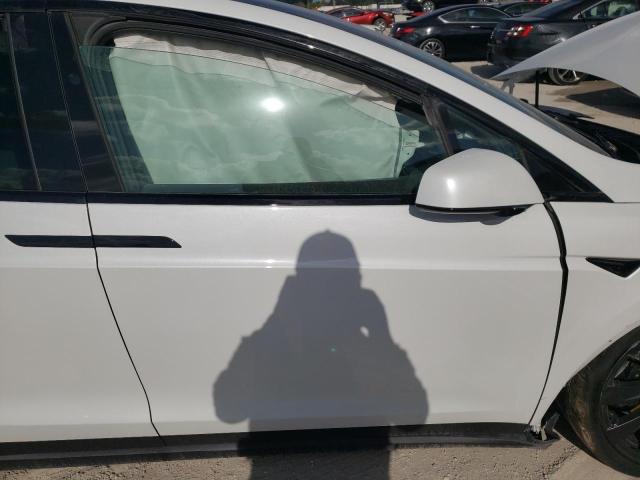 Photo 5 from auction – 2022 TESLA MODEL X with VIN 7SAXCBE69NF332223