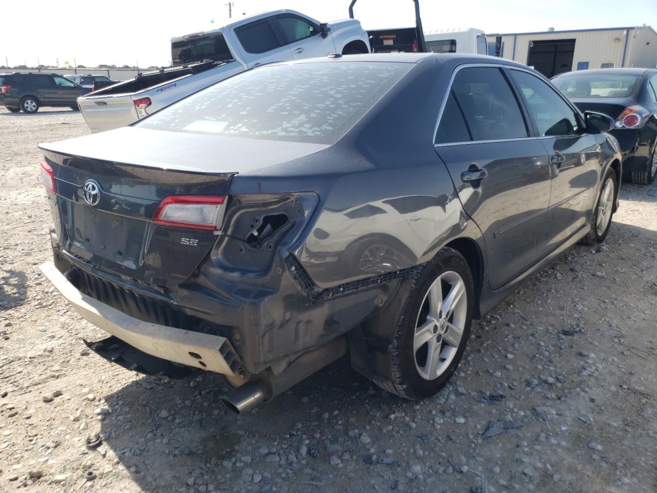 Photo 4 from auction – 2013 TOYOTA CAMRY L with VIN 4T1BF1FK5DU220010