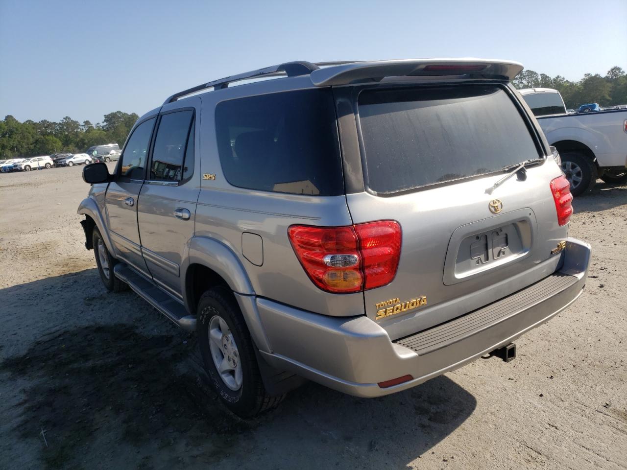 Photo 3 from auction – 2001 TOYOTA SEQUOIA SR with VIN 5TDZT34A11S048804