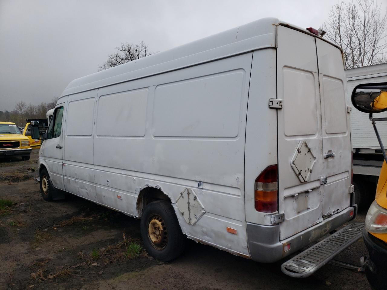 Photo 3 from auction – 2006 DODGE SPRINTER 2 with VIN WD0PD744865958007