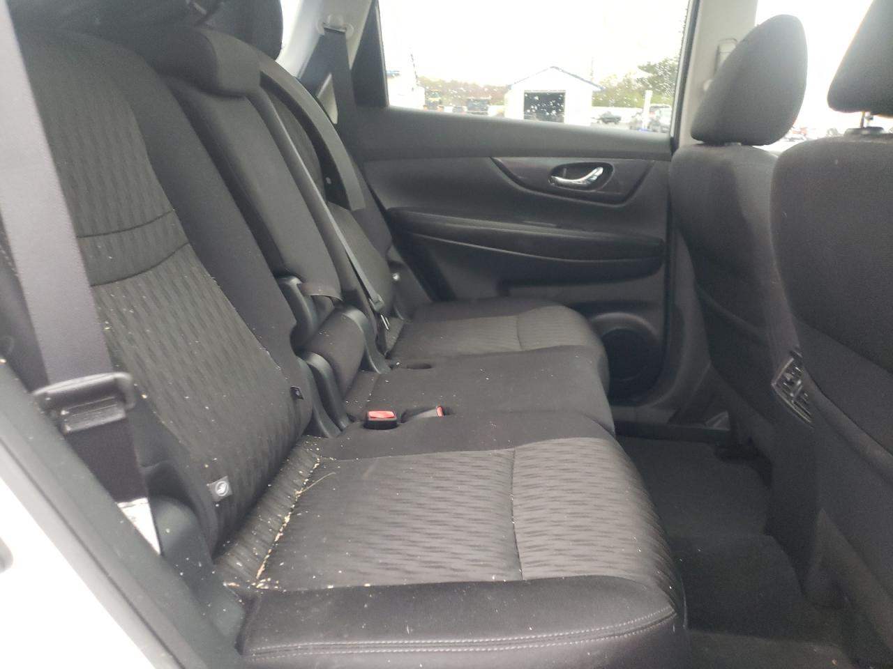 Photo 6 from auction – 2018 NISSAN ROGUE S with VIN 5N1AT2MV2JC818399
