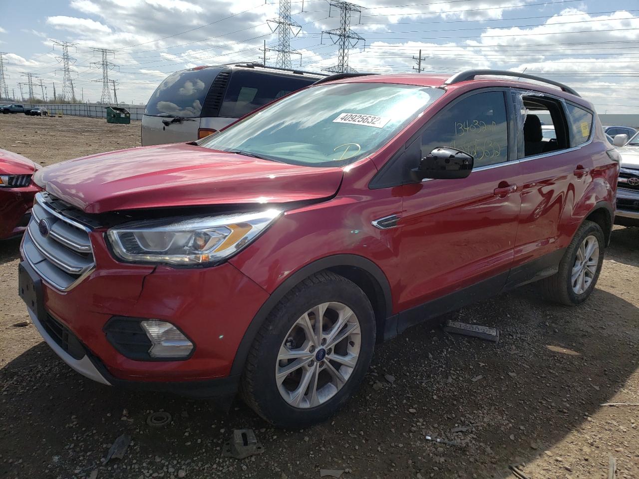 Photo 2 from auction – 2017 FORD ESCAPE SE with VIN 1FMCU0GDXHUE17734
