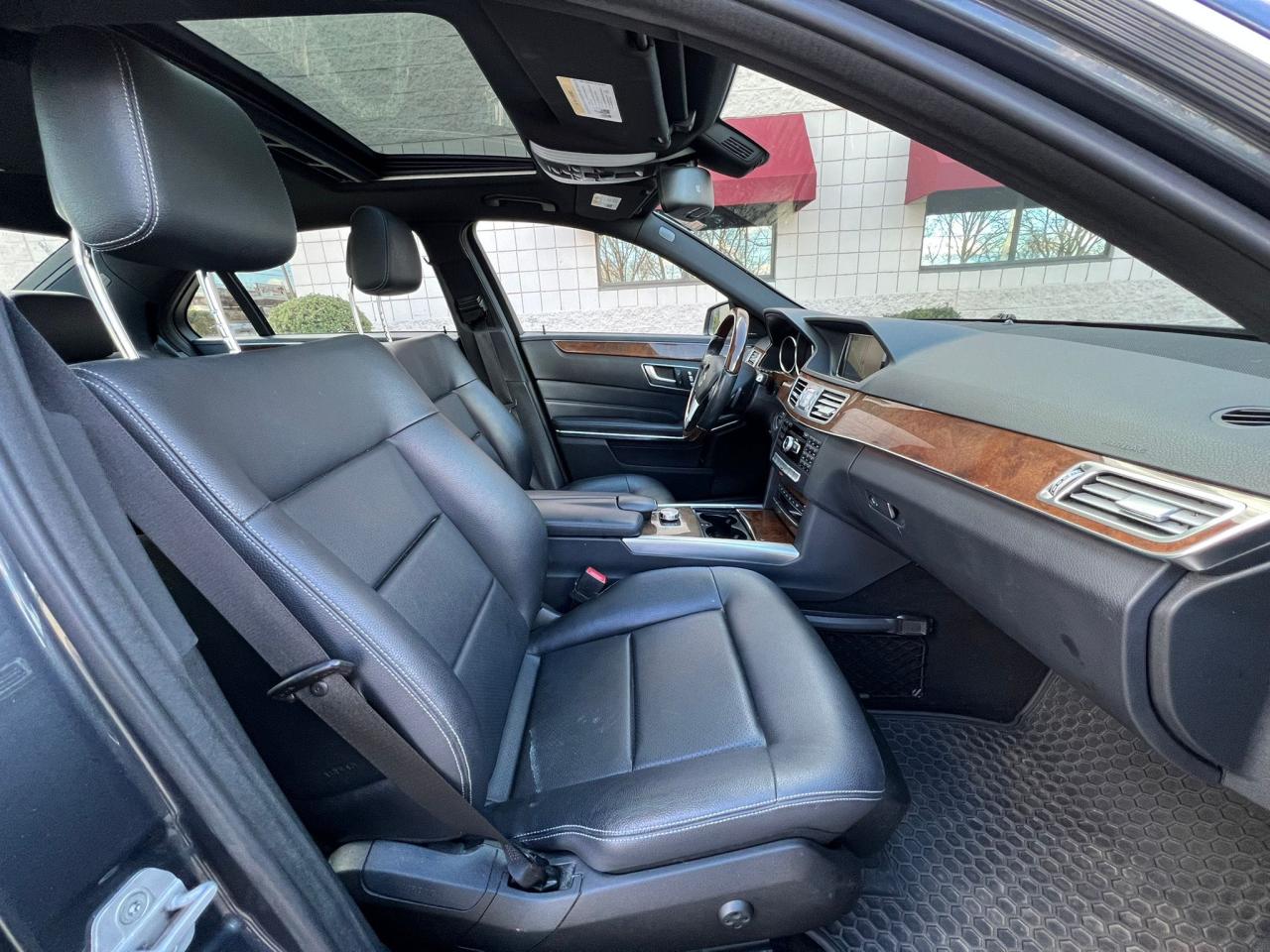 Photo 5 from auction – 2014 MERCEDES-BENZ E 350 4MAT with VIN WDDHF8JB5EA982051