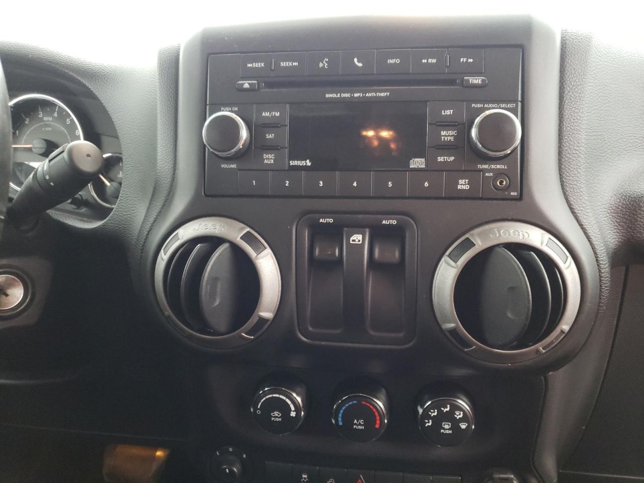 Photo 9 from auction – 2016 JEEP WRANGLER S with VIN 1C4AJWAG0GL209246