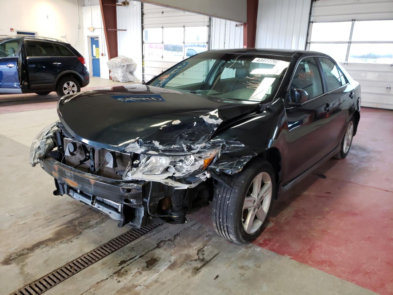 Photo 2 from auction – 2013 TOYOTA CAMRY L with VIN 4T1BF1FK7DU261478