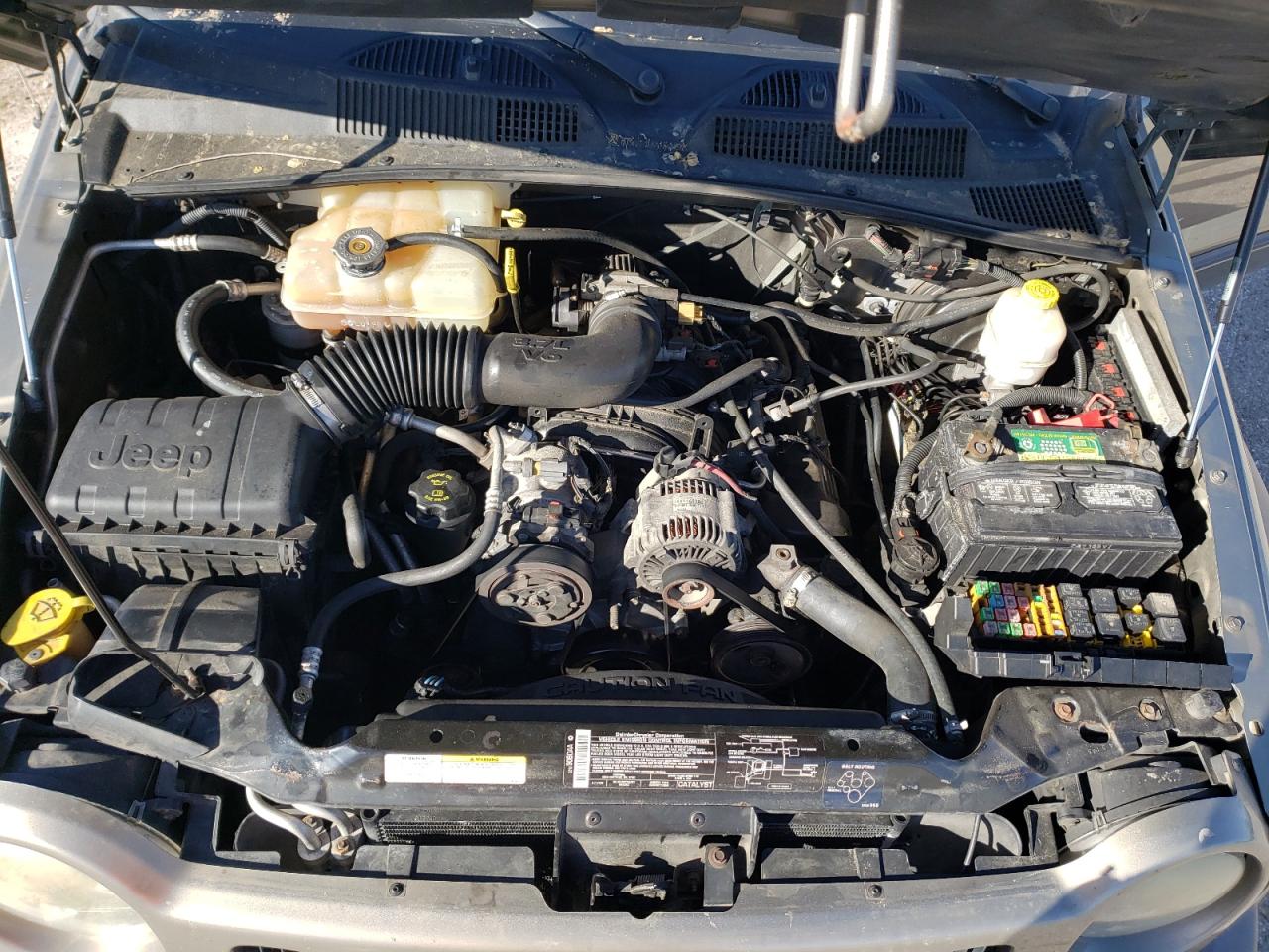 Photo 7 from auction – 2004 JEEP LIBERTY SP with VIN 1J4GL48K64W249693