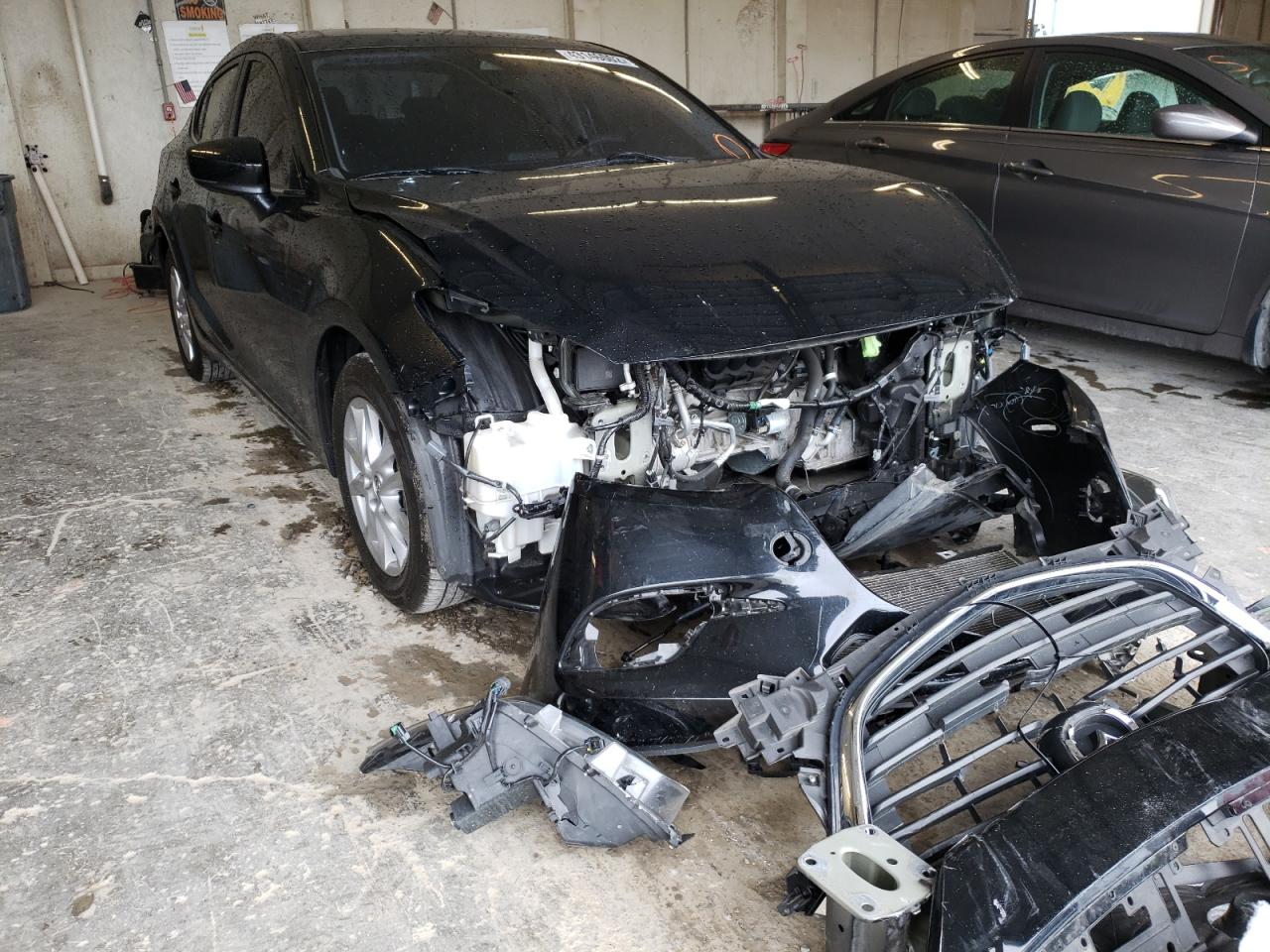 Photo 9 from auction – 2018 MAZDA 3 SPORT with VIN 3MZBN1U74JM165617