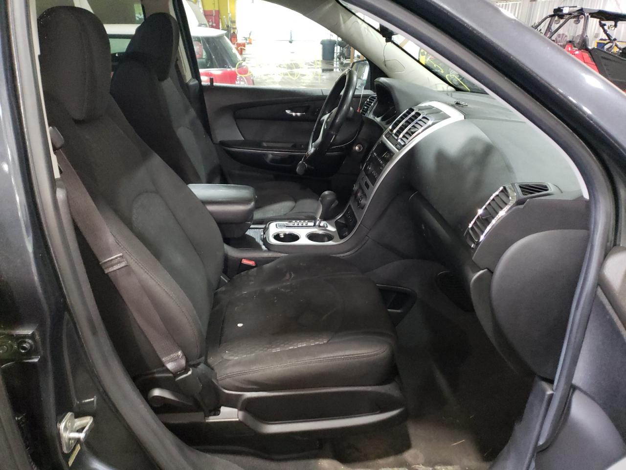 Photo 5 from auction – 2011 GMC ACADIA SLE with VIN 1GKKRNED4BJ387127