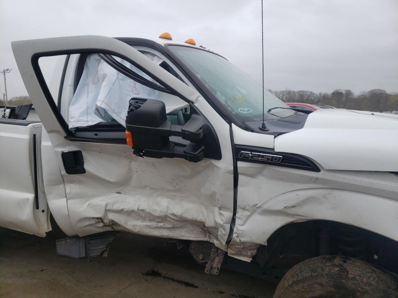 Photo 9 from auction – 2015 FORD F250 SUPER with VIN 1FTBF2B60FEB25662