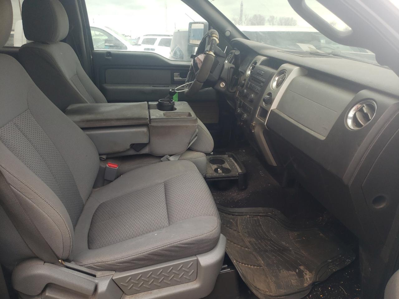 Photo 5 from auction – 2012 FORD F150 SUPER with VIN 1FTFW1EF4CFA30115