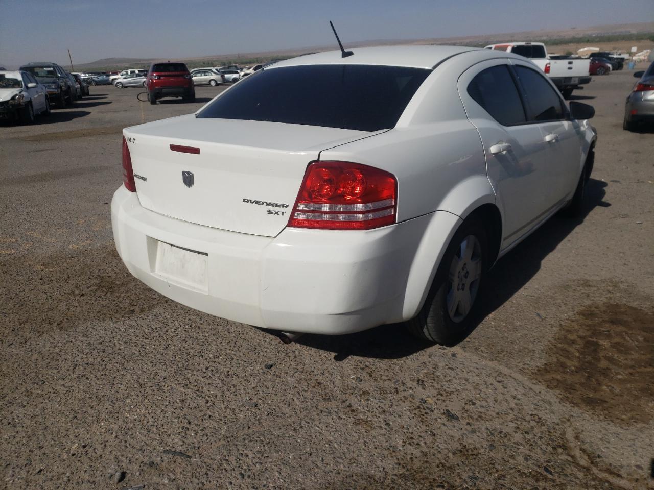 Zdjęcie 4 z aukcji – 2010 DODGE AVENGER SX z VIN 1B3CC4FB7AN133963