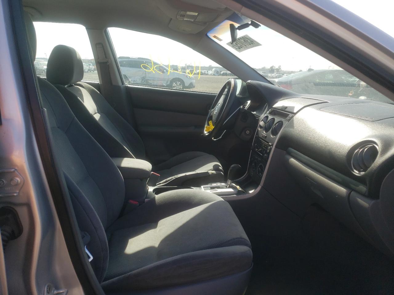 Photo 5 from auction – 2008 MAZDA 6 I with VIN 1YVHP80C485M12793
