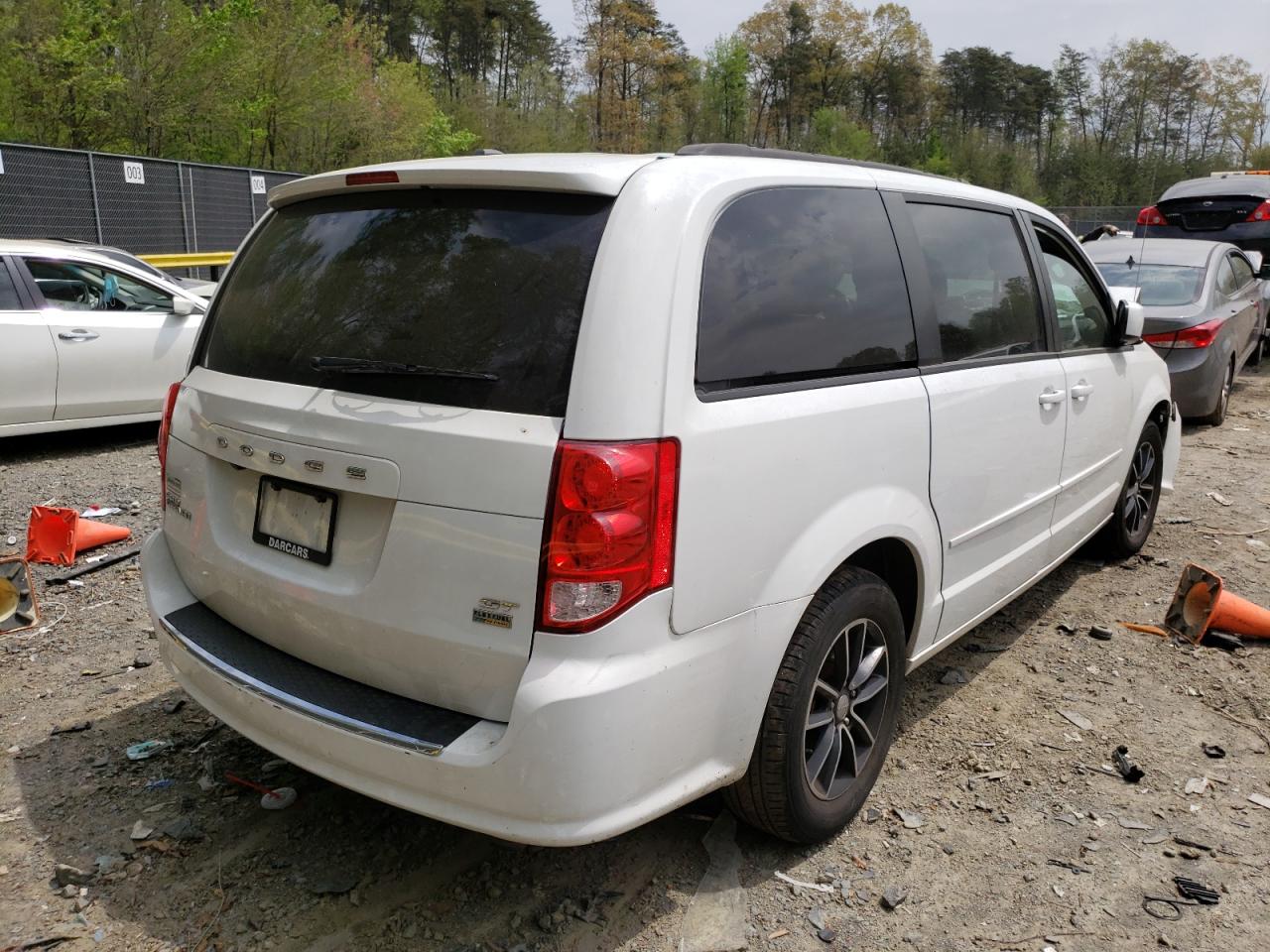 Photo 4 from auction – 2017 DODGE GRAND CARA with VIN 2C4RDGEG7HR624941