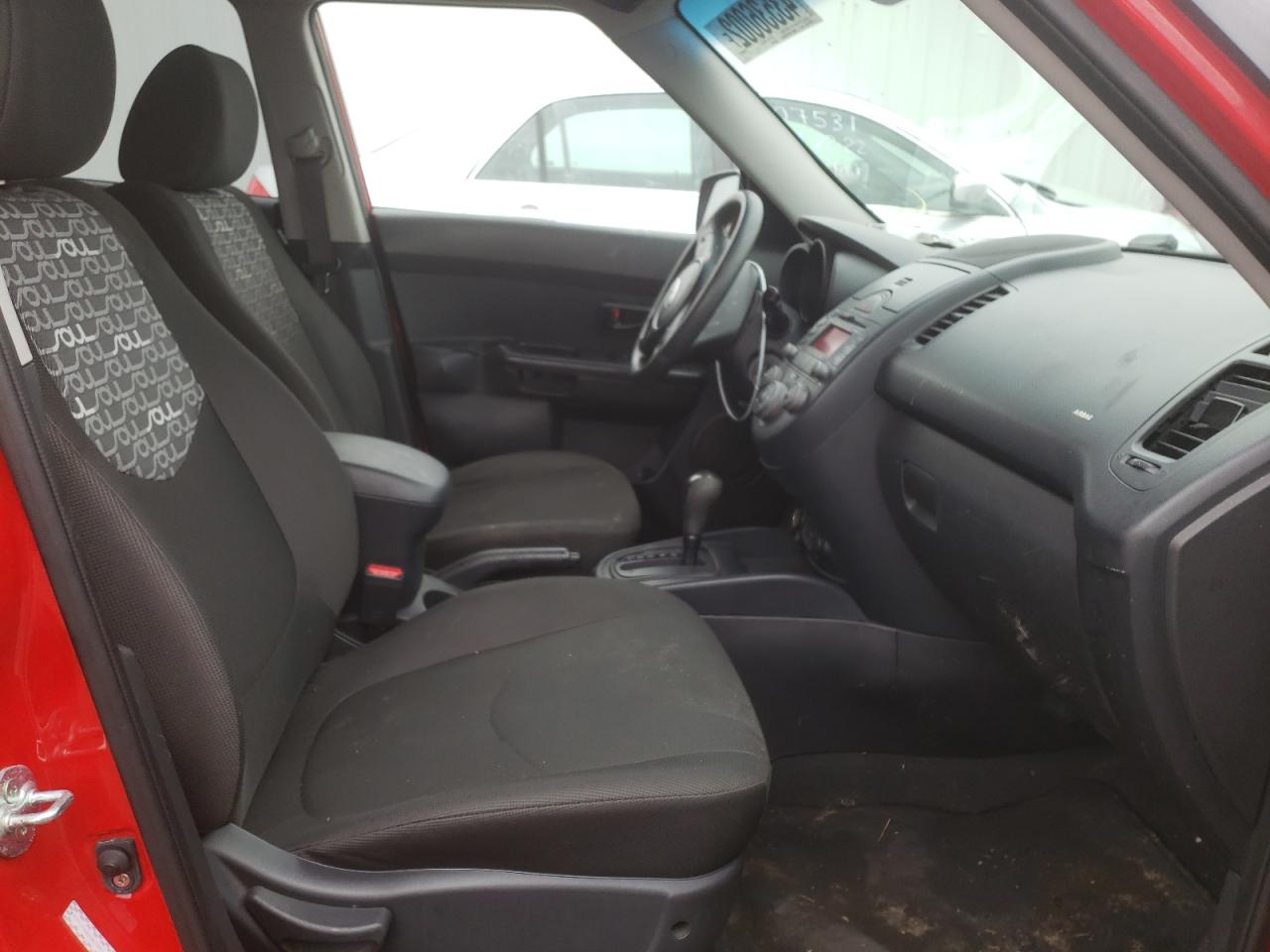Photo 5 from auction – 2010 KIA SOUL + with VIN KNDJT2A23A7081091