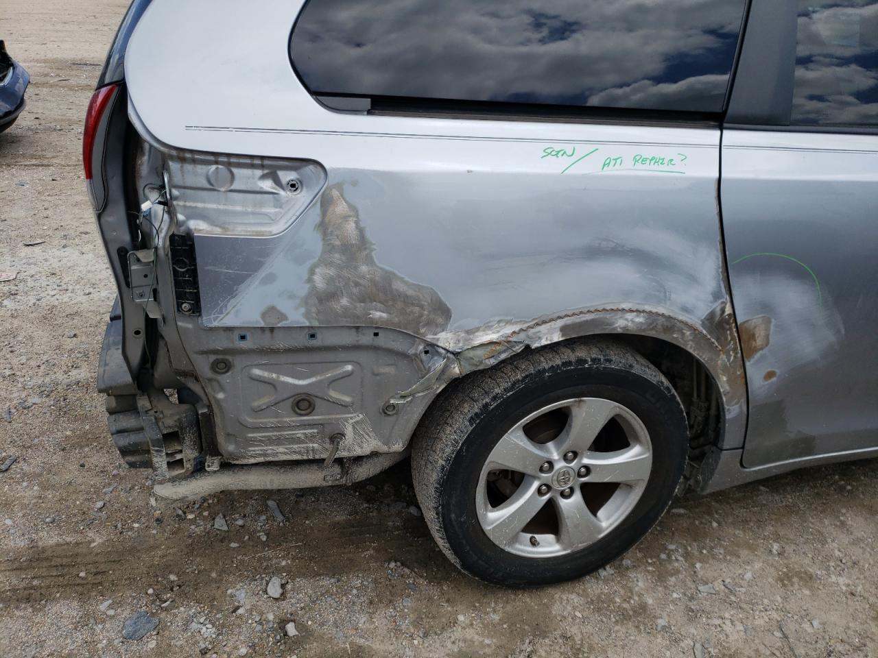 Photo 9 from auction – 2011 TOYOTA SIENNA LE with VIN 5TDKK3DC9BS080956