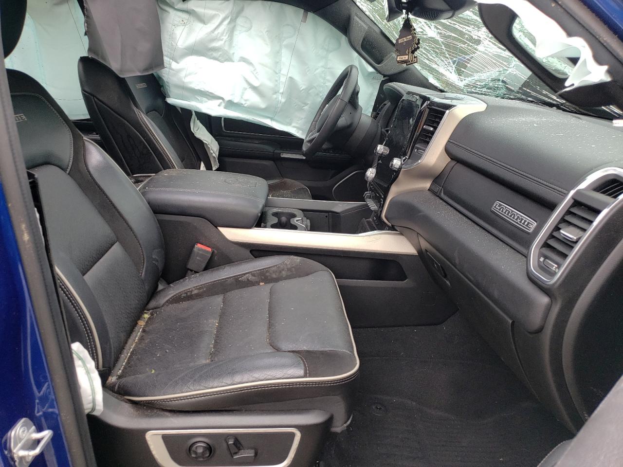 Photo 5 from auction – 2019 RAM 1500 LARAM with VIN 1C6SRFJTXKN630907