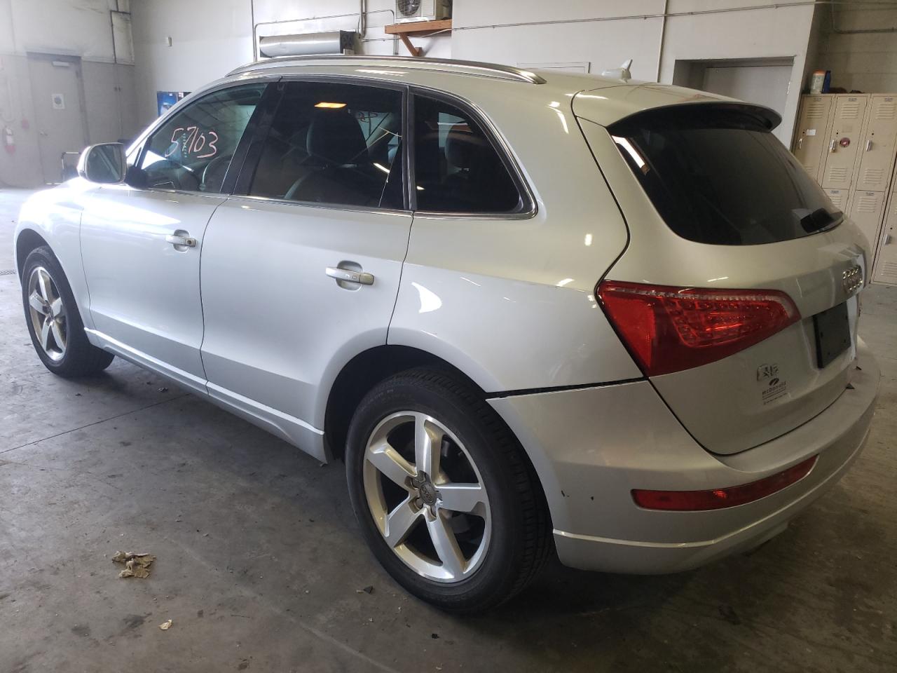 Photo 3 from auction – 2011 AUDI Q5 PREMIUM with VIN WA1LFAFP4BA058562