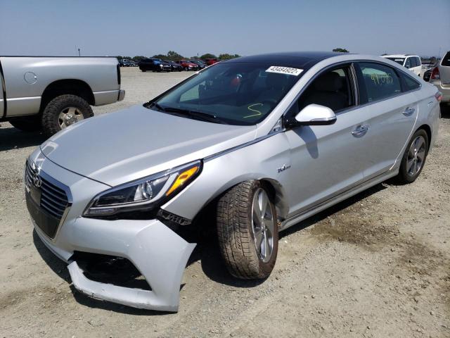 Photo 2 from auction – 2017 HYUNDAI SONATA HYB with VIN KMHE34L32HA074600