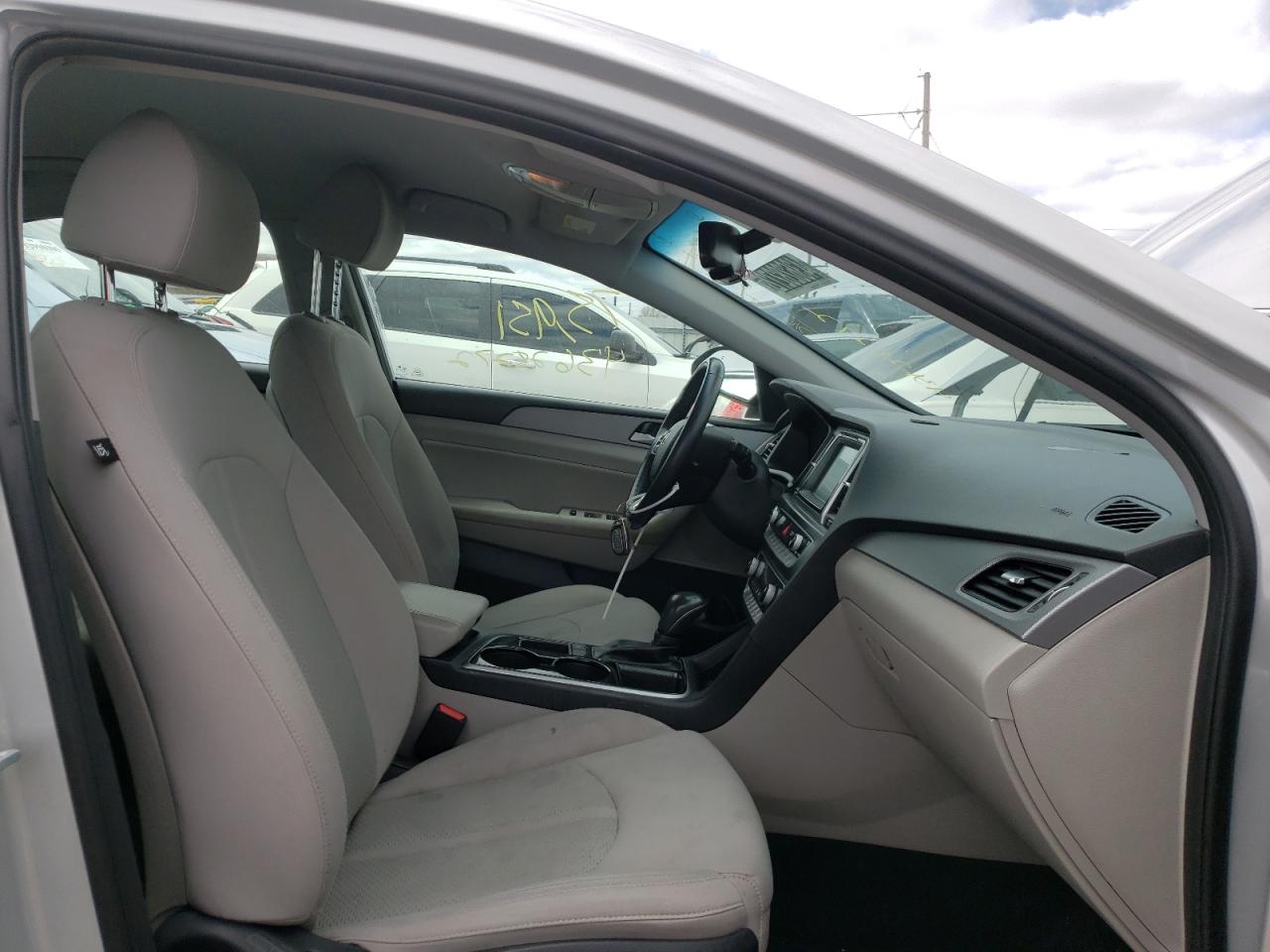 Photo 5 from auction – 2019 HYUNDAI SONATA LIM with VIN 5NPE34AF7KH775151