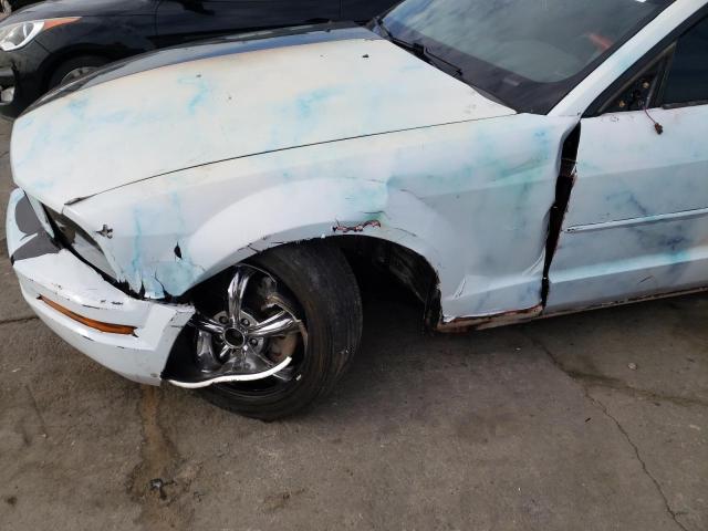 Photo 9 from auction – 2005 FORD MUSTANG with VIN 1ZVFT84N155216405