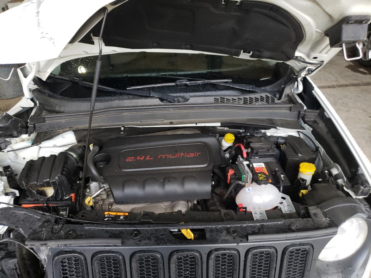 Photo 7 from auction – 2017 JEEP RENEGADE L with VIN ZACCJBBB4HPE62216