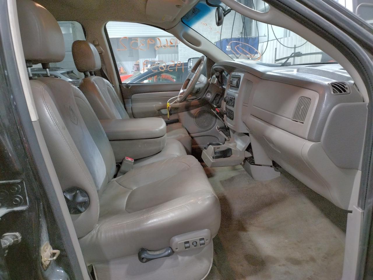 Photo 5 from auction – 2004 DODGE RAM 3500 S with VIN 3D7LU38C64G236600