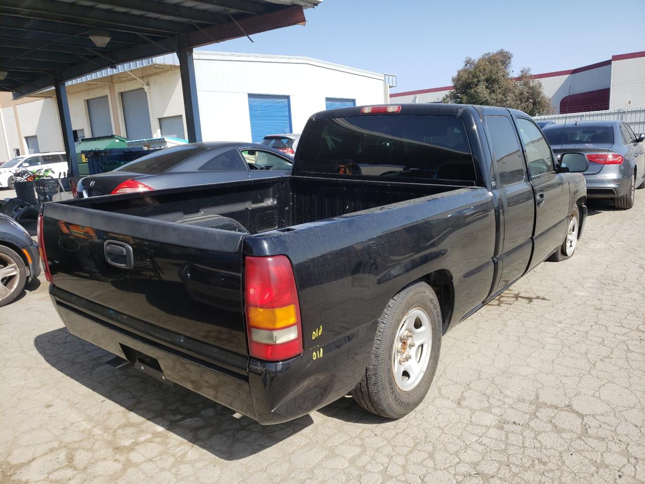 Photo 4 from auction – 2001 CHEVROLET SILVERADO with VIN 1GCEC19W91Z167724