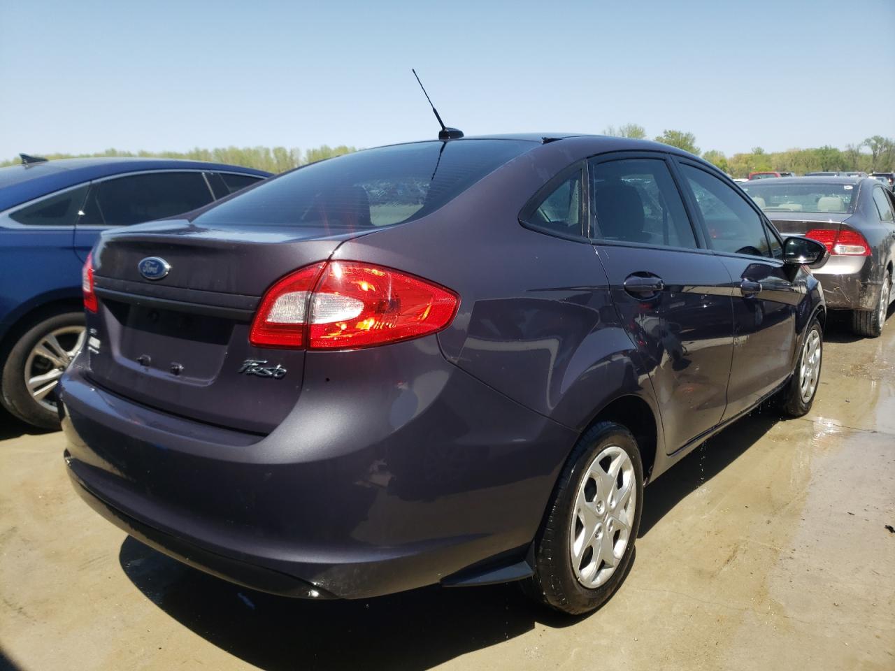 Photo 4 from auction – 2013 FORD FIESTA SE with VIN 3FADP4BJ9DM219798