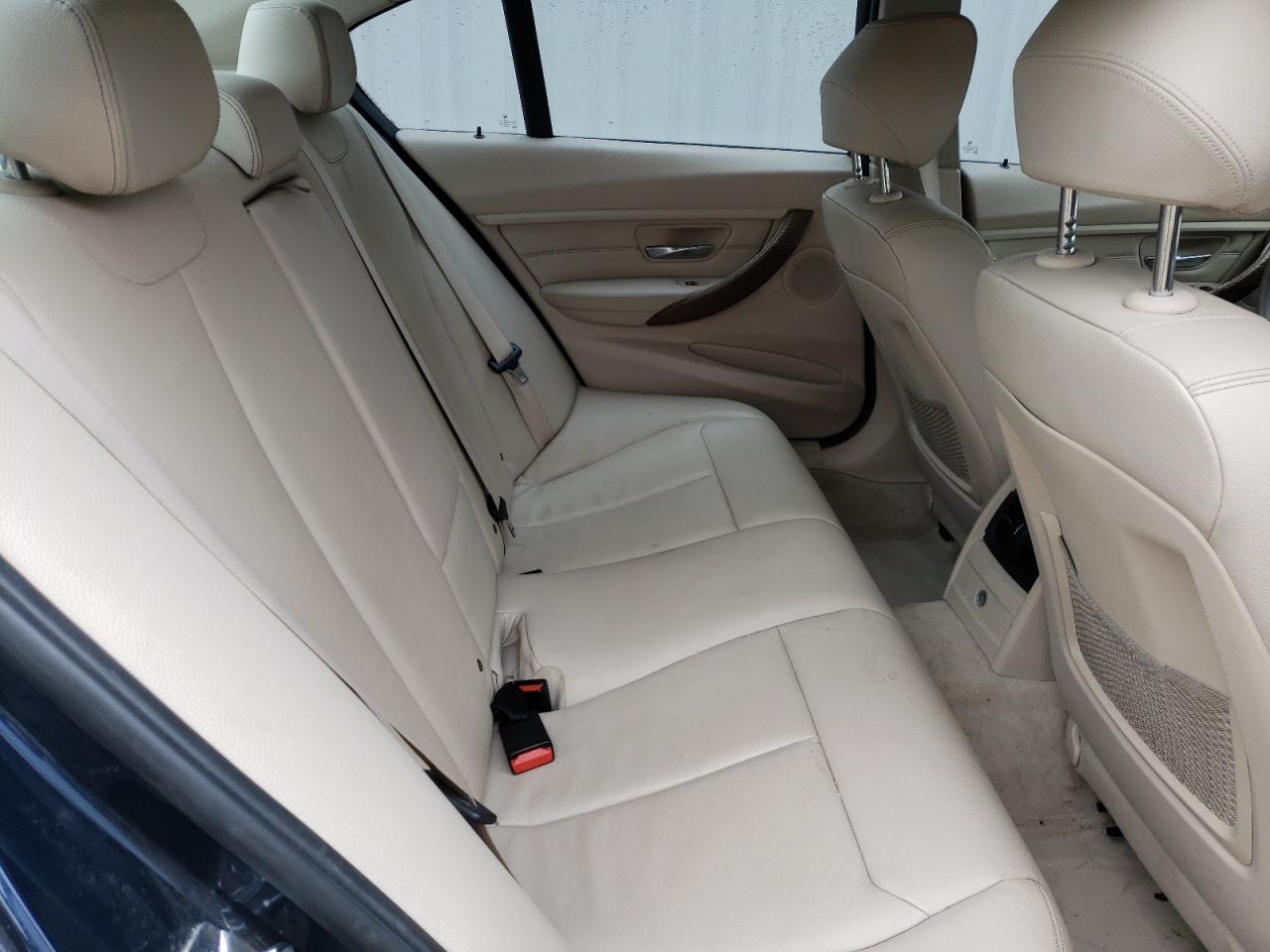 Photo 6 from auction – 2012 BMW 328 I with VIN WBA3A5C59CF257493
