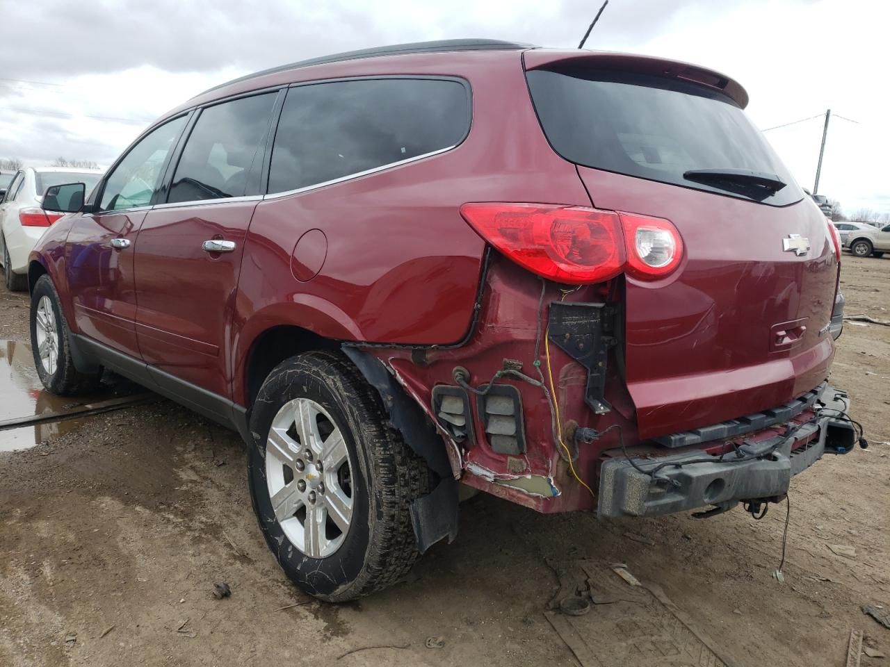 Photo 3 from auction – 2011 CHEVROLET TRAVERSE L with VIN 1GNKRGED2BJ322467