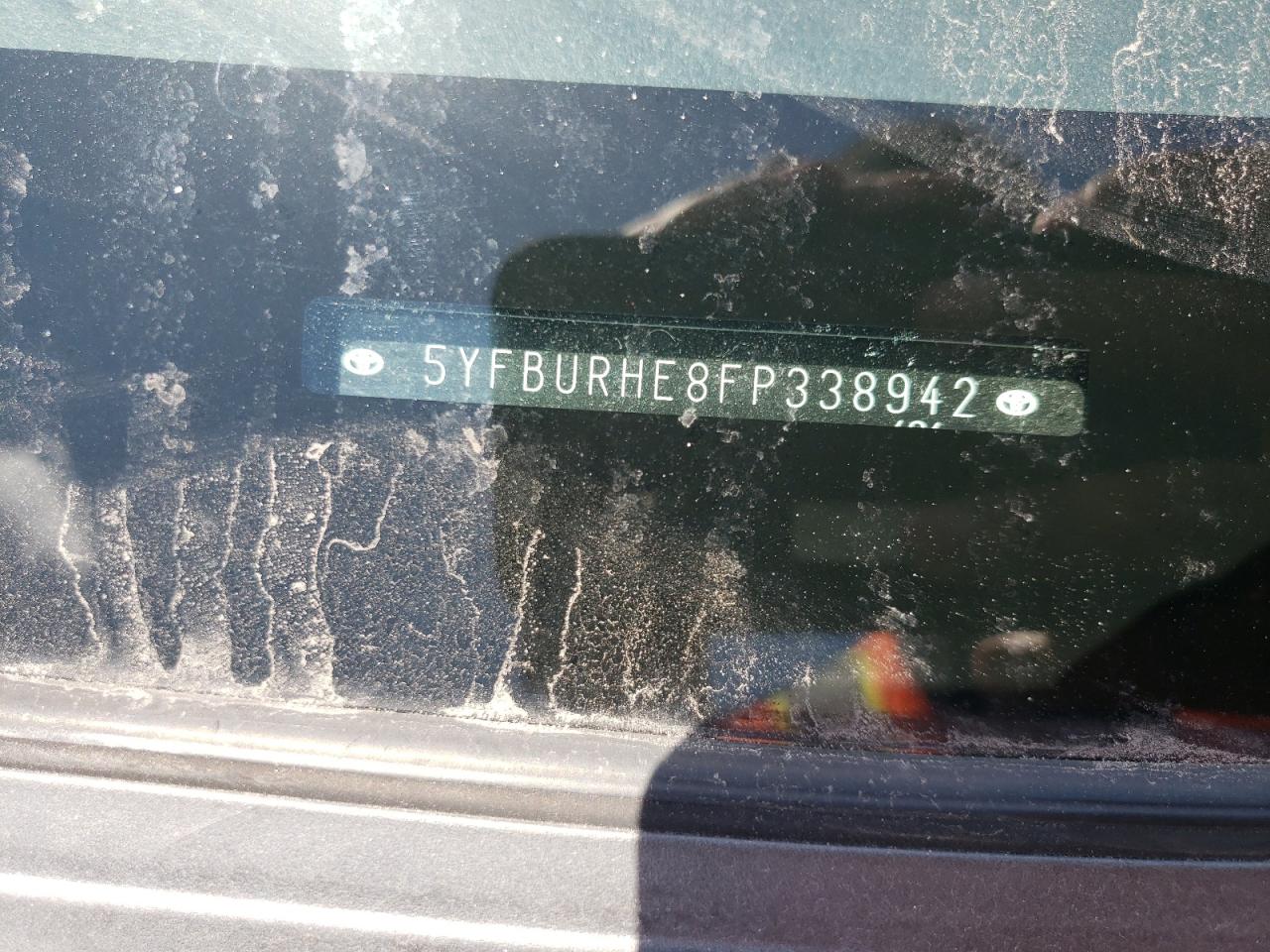 Photo 10 from auction – 2015 TOYOTA COROLLA L with VIN 5YFBURHE8FP338942