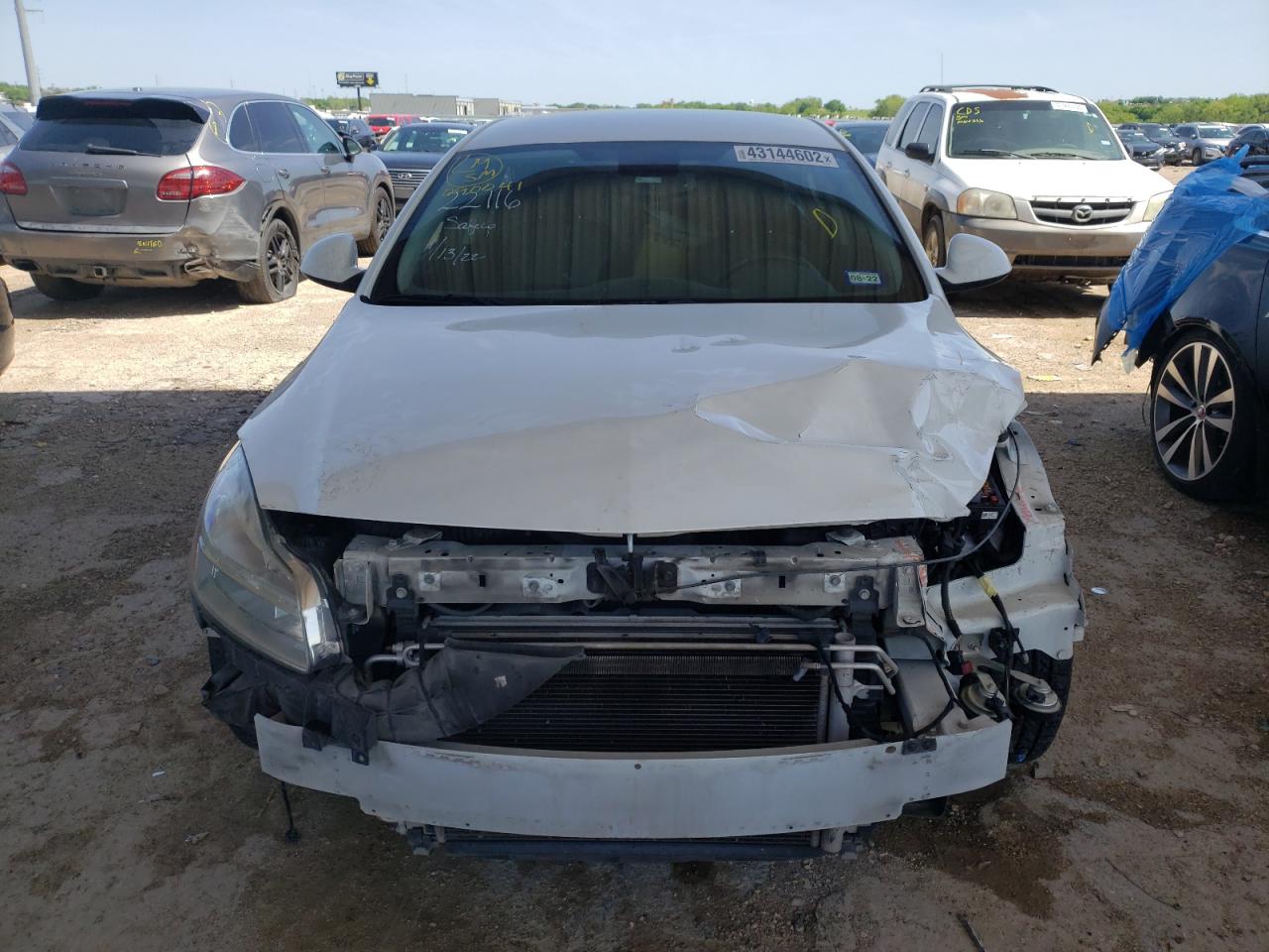 Photo 9 from auction – 2011 BUICK REGAL CXL with VIN W04GR5EC6B1090041