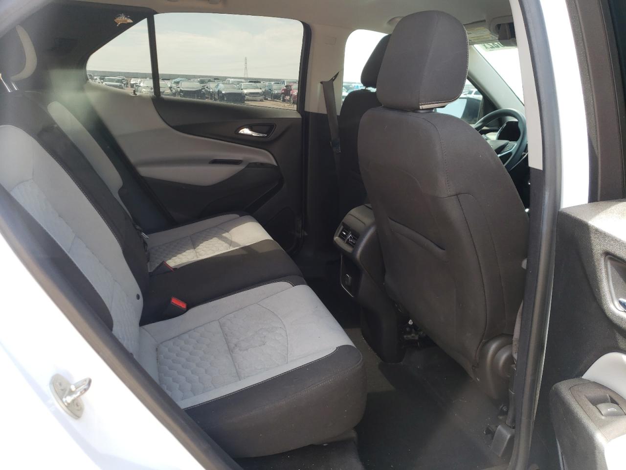 Photo 6 from auction – 2018 CHEVROLET EQUINOX LS with VIN 2GNAXHEV7J6285458